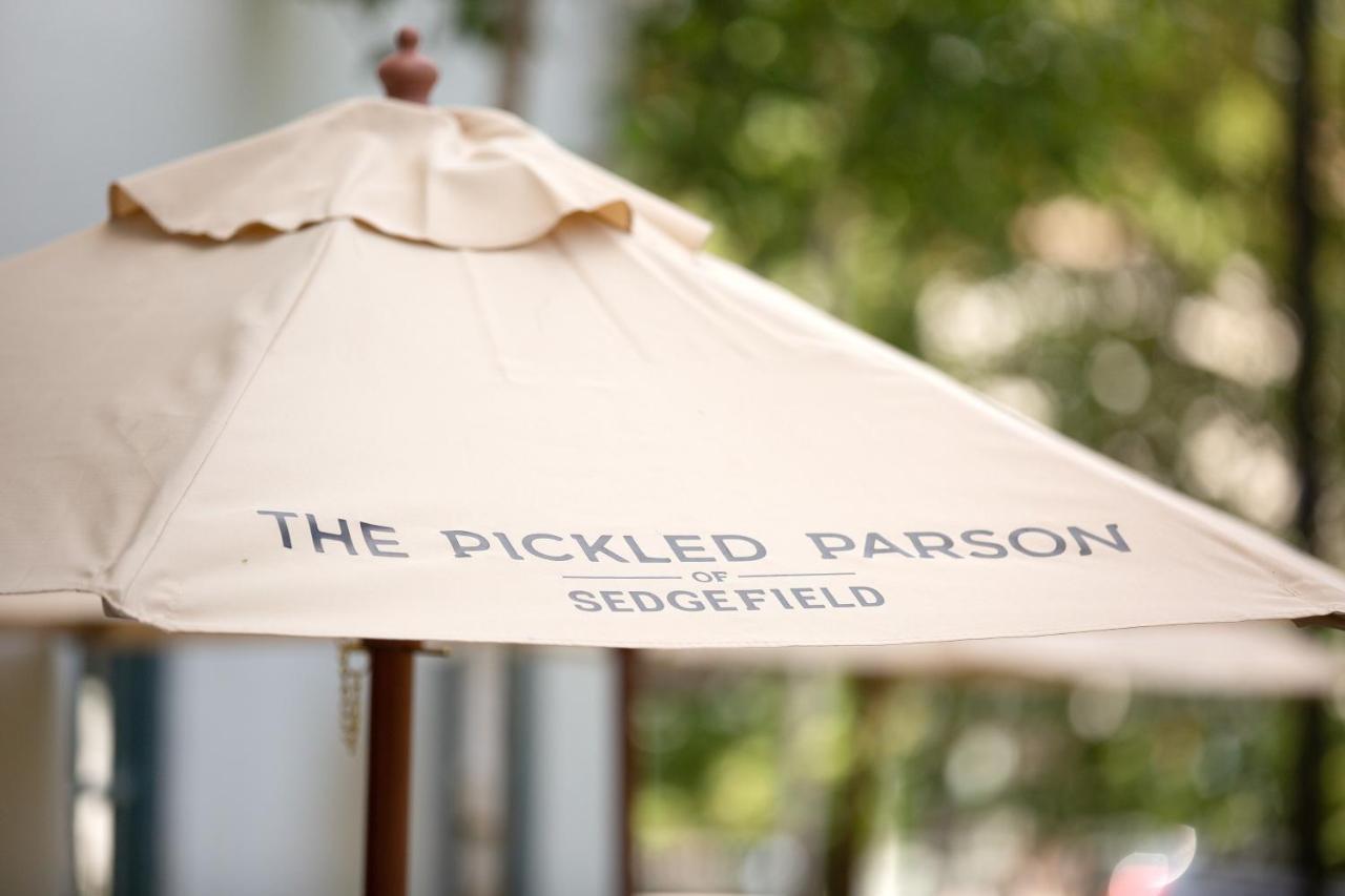 Hotel The Pickled Parson Of Sedgefield Exterior foto